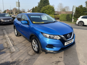 2018 Nissan Qashqai 1.5 Dci Acenta * Full Service History * Privacy Glass * Sat Nav * Reverse Camera * in Blue — image 2