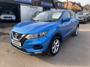 2018 Nissan Qashqai 1.5 Dci Acenta * Full Service History * Privacy Glass * Sat Nav * Reverse Camera * in Blue — image 4