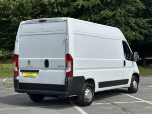2021 Peugeot Boxer 2.2 Bluehdi 335 Professional Man, Diesel, White + Air Con in White — image 3