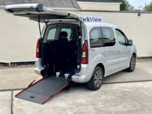 2019 Peugeot Partner Tepee 1.6 Bluehdie Active Automatic Horizon – Allied Mobility Conversion Wheelchair Adapted 2019 in Silver — image 1