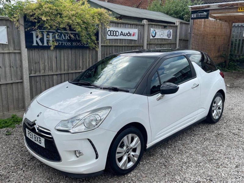 2011 Citroen Ds3 1.6 Vti Dstyle Auto Euro 5 3dr in White — image 1
