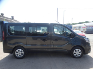 2023 Renault Trafic 2.0 Dci Sl28 Business L1 H1 Euro 6 (s/s) 5dr (9 Seat) in Grey — image 5