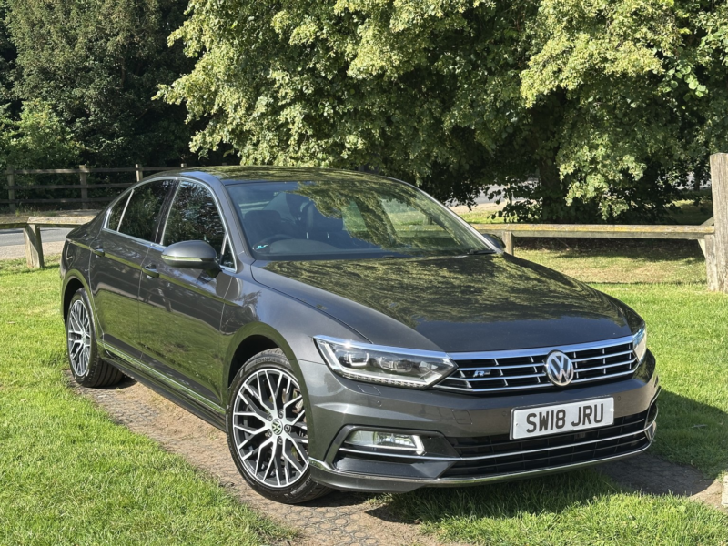 2018 Volkswagen Passat 2.0 Tdi R-Line in Grey — image 1