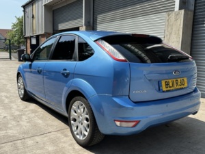 2011 Ford Focus 2.0 Tdci Dpf Zetec in Blue — image 2
