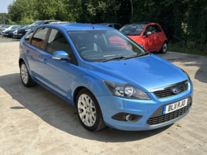 2011 Ford Focus 2.0 Tdci Dpf Zetec in Blue — image 6