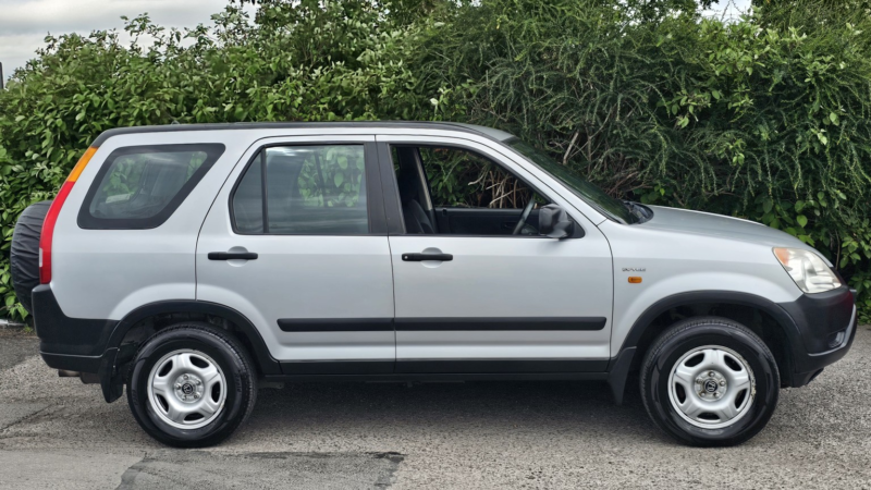 2003 Honda Cr-V 2.0 I-Vtec Se in Silver — image 1