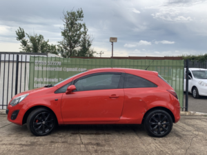 2014 Vauxhall Corsa 1.2 16v Excite in Red — image 5
