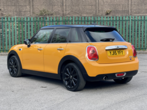2015 MINI Hatch 1.5 5-Door Hatch Cooper in Orange — image 2