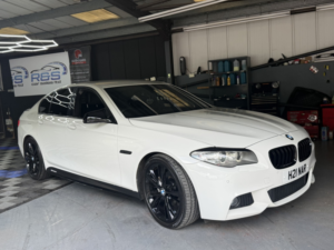 2013 BMW 5 Series 2.0 520d M Sport Saloon in White — image 3