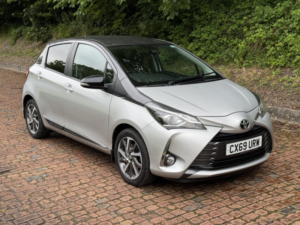 2019 Toyota Yaris 1.5 Vvt-I Y20 in Silver — image 4