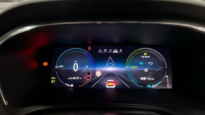 2021 Renault Megane 1.6 E-Tech 9.8kwh Iconic Sport Tourer Auto Euro 6 (s/s) 5dr in White — image 6