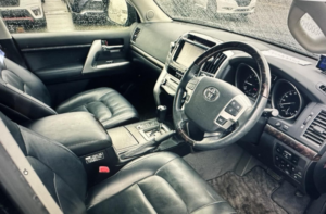 2013 Toyota Land Cruiser Zx 4.6 V8 Petrol in Black — image 2