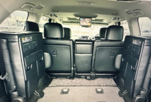 2013 Toyota Land Cruiser Zx 4.6 V8 Petrol in Black — image 4