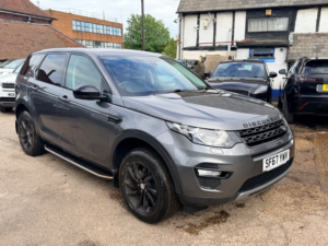 2017 Land Rover Discovery Sport Td4 Se Tech in Grey — image 3
