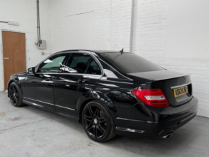 2013 Mercedes-Benz C Class 2.1 C220 Cdi Amg Sport Plus Saloon 4dr Diesel G-Tronic+ Euro 5 (s/s) (170 Ps) in Black — image 4