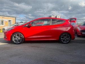 2019 Ford Fiesta 1.0t Ecoboost St-Line Euro 6 (s/s) 3dr in Red — image 4