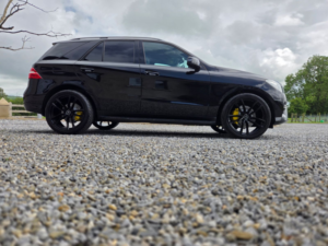 2013 Mercedes-Benz M Class 2.1 Ml250 Bluetec Amg Sport SUV 5dr Diesel G-Tronic 4WD Euro 6 (s/s) (204 Ps) in Black — image 4