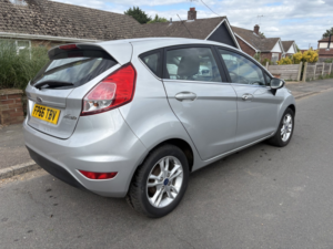 2016 Ford Fiesta 1.3 Zetec in Silver — image 6