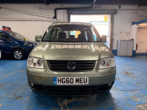 2010 Volkswagen Caddy Maxi Life 1.9 Tdi Pure Drive in Green — image 6