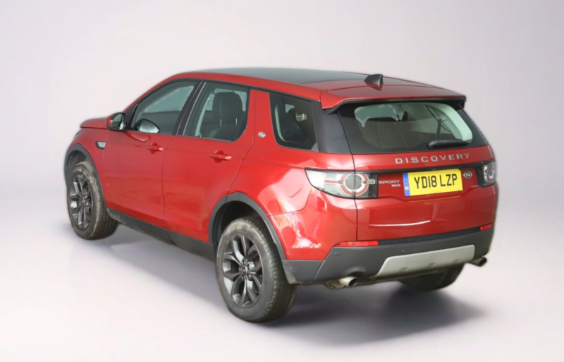 2018 Land Rover Discovery Sport 5dr Sport 2.0 Td4 180 Hse Auto in Red — image 1