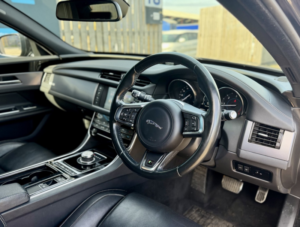 2016 Jaguar Xf 2.0 D R-Sport in Black — image 3