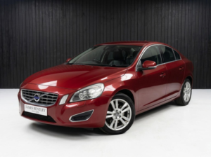 2011 Volvo S60 2.4 D5 Se Lux Geartronic Euro 5 4dr in Red — image 3