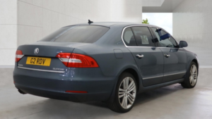 2014 Skoda Superb 2.0 Tdi Elegance in Grey — image 5