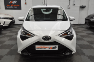 2021 Toyota Aygo 1.0 Vvt-I X-Play Euro 6 (s/s) 5dr in White — image 2