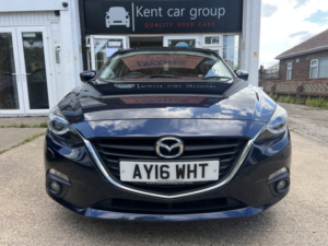 2016 Mazda Mazda3 1.5 Skyactiv-D Se-L Nav in Blue — image 5