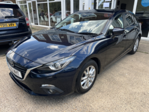 2016 Mazda Mazda3 1.5 Skyactiv-D Se-L Nav in Blue — image 6