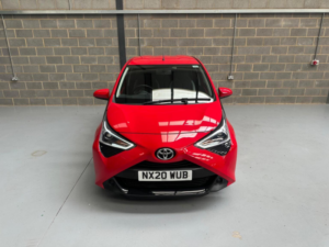 2020 Toyota Aygo 1.0 Vvt-I X-Play Euro 6 5dr in Red — image 3