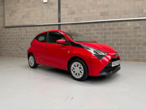 2020 Toyota Aygo 1.0 Vvt-I X-Play Euro 6 5dr in Red — image 6