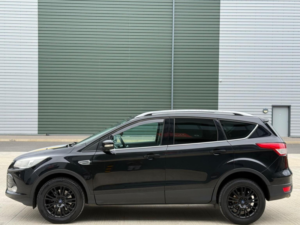 2014 Ford Kuga 2.0 Tdci Titanium 2WD Euro 5 5dr in Black — image 5