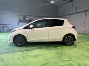 2012 Toyota Yaris 1.3 Dual Vvt-I Tr in Grey — image 3