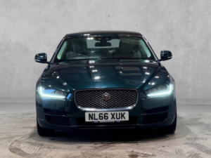 2016 Jaguar Xe 2.0d Portfolio Auto Euro 6 (s/s) 4dr in Green — image 2