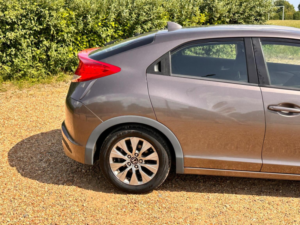 2013 Honda Civic 1.6 I-Dtec Es Euro 5 (s/s) 5dr in Brown — image 3