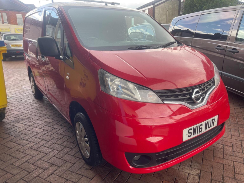 2016 Nissan Nv200 1.5 Dci Acenta Swb Euro 5 6dr (ac) in Red — image 1