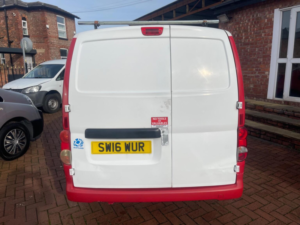2016 Nissan Nv200 1.5 Dci Acenta Swb Euro 5 6dr (ac) in Red — image 5