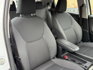 2022 Toyota Yaris 1.5 Vvt-H Icon in White — image 6