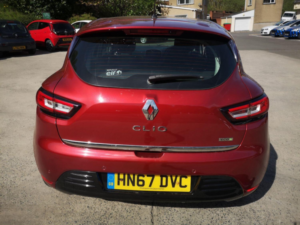 2017 Renault Clio 1.5 Dynamique S Nav Dci 90 in Red — image 6
