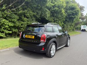 2019 MINI Countryman 1.5 Countryman Cooper Exclusive in Black — image 3