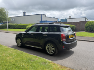 2019 MINI Countryman 1.5 Countryman Cooper Exclusive in Black — image 5