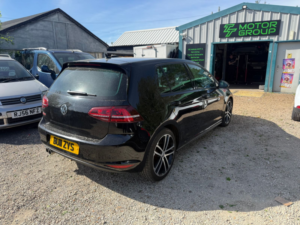 2016 Volkswagen Golf 2.0 Tdi Bluemotion Tech Gtd Hatchback 5dr Diesel Manual Euro 6 (s/s) (184 Ps) in Black — image 5