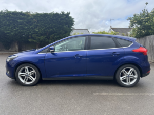 2017 Ford Focus 1.0 T Ecoboost Zetec Edition in Blue — image 2