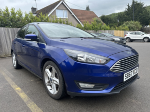 2017 Ford Focus 1.0 T Ecoboost Zetec Edition in Blue — image 3