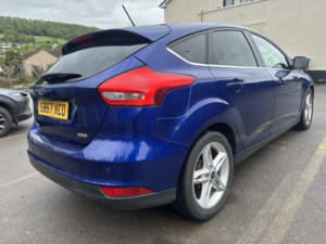 2017 Ford Focus 1.0 T Ecoboost Zetec Edition in Blue — image 4