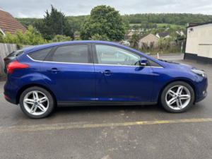 2017 Ford Focus 1.0 T Ecoboost Zetec Edition in Blue — image 5