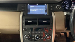 2016 Land Rover Discovery Sport 2.0 Td4 Hse 4WD Euro 6 (s/s) 5dr in Black — image 6