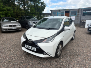 2014 Toyota Aygo 1.0 Vvt-I X-Pression Hatchback 5dr Petrol Manual Euro 5 Euro 5 (68 Ps) in White — image 3