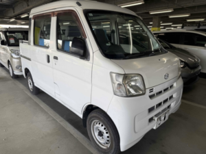2010 Daihatsu Hijet Cargo 4d Deck Van in White — image 2